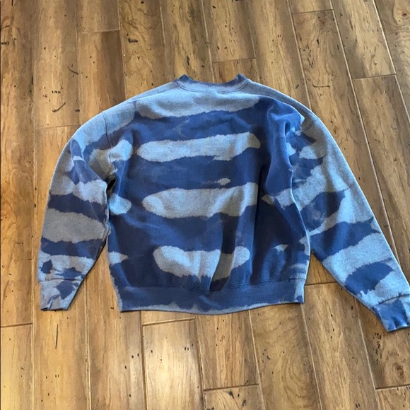 Custom New York Sweatshirt - Picture 2 of 7